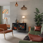 IMAGINARY BLOSSOM Aparador de 2 Portas em Acabamento Preto