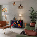 FESTIVE PLEASURES Aparador de 2 Portas em Acabamento Preto