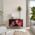 NEVERENDING BLOOM Aparador de 2 Portas em Acabamento Preto