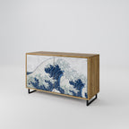 THE GREAT WAVE AT KANAGAWA Aparador de 2 Portas em Efeito Carvalho