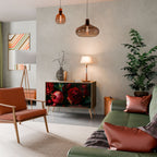 DAHLIAS AND POMEGRANATES Aparador de 2 Portas em Efeito Carvalho