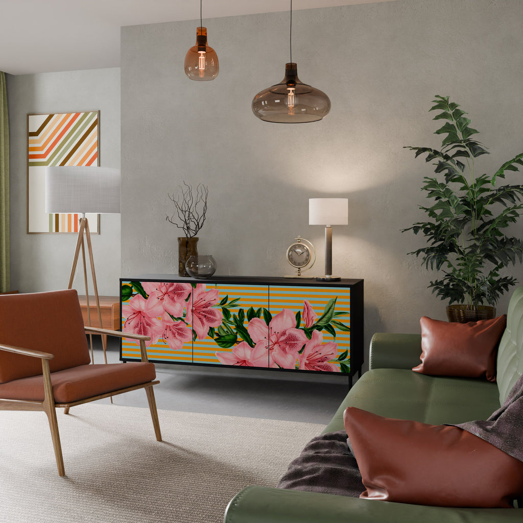 FRAGILE BEAUTY Aparador de 3 Portas em Acabamento Preto