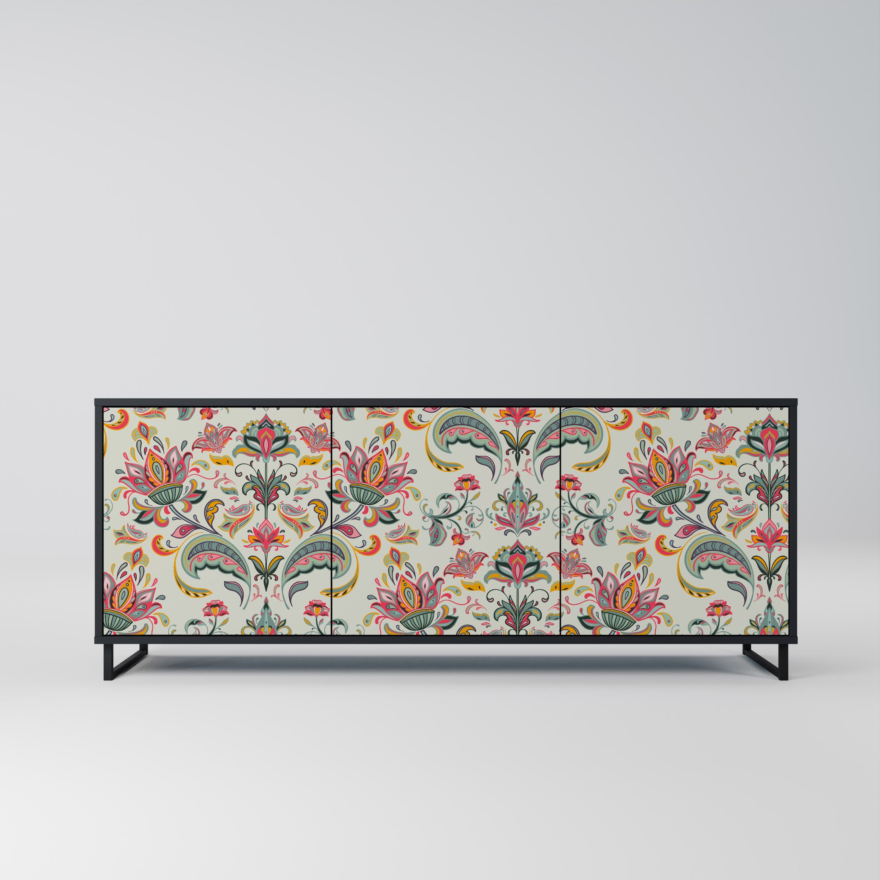 ORGANIC FOLKLORE Aparador de 3 Portas em Acabamento Preto