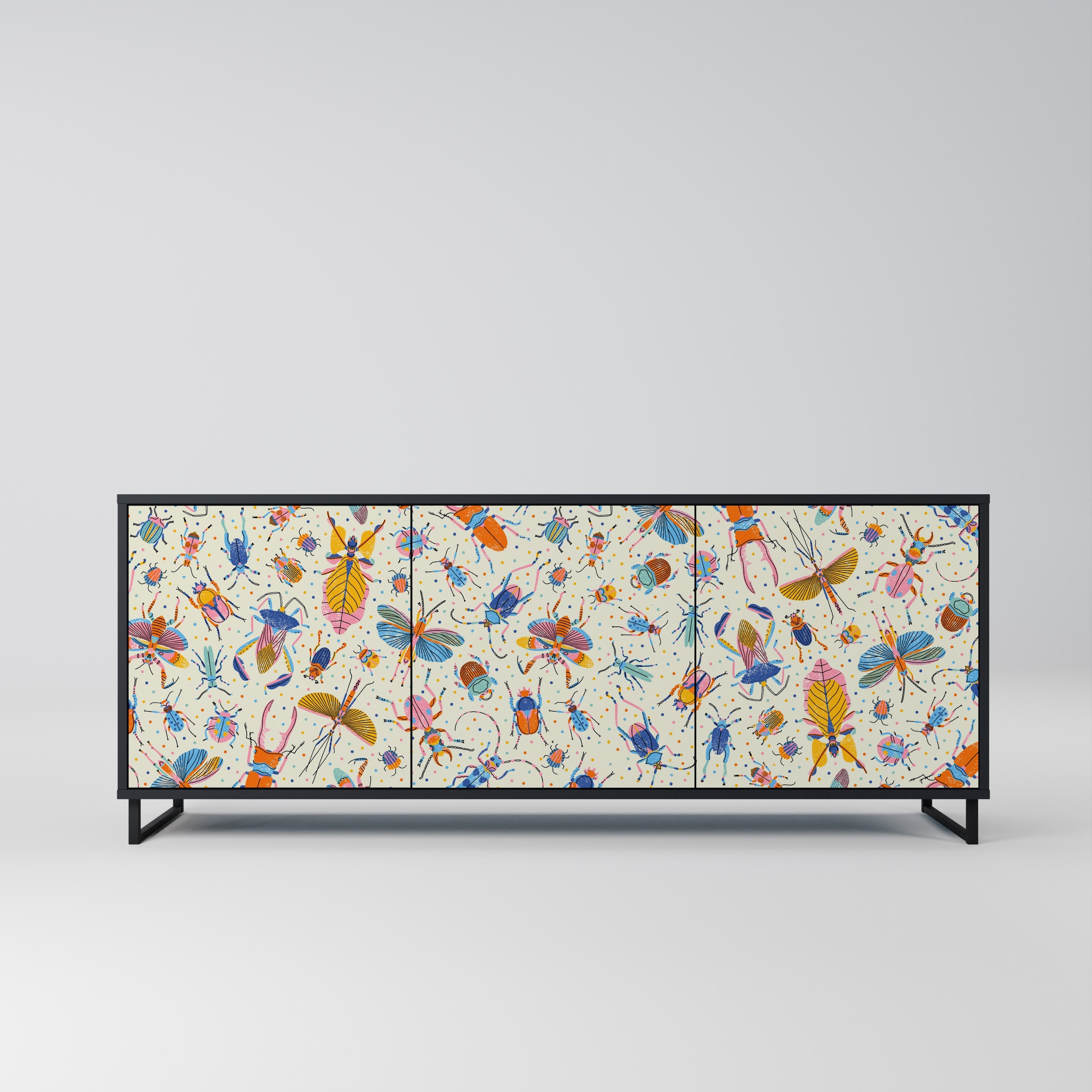 COLORFUL INSECTS Aparador de 3 Portas em Acabamento Preto