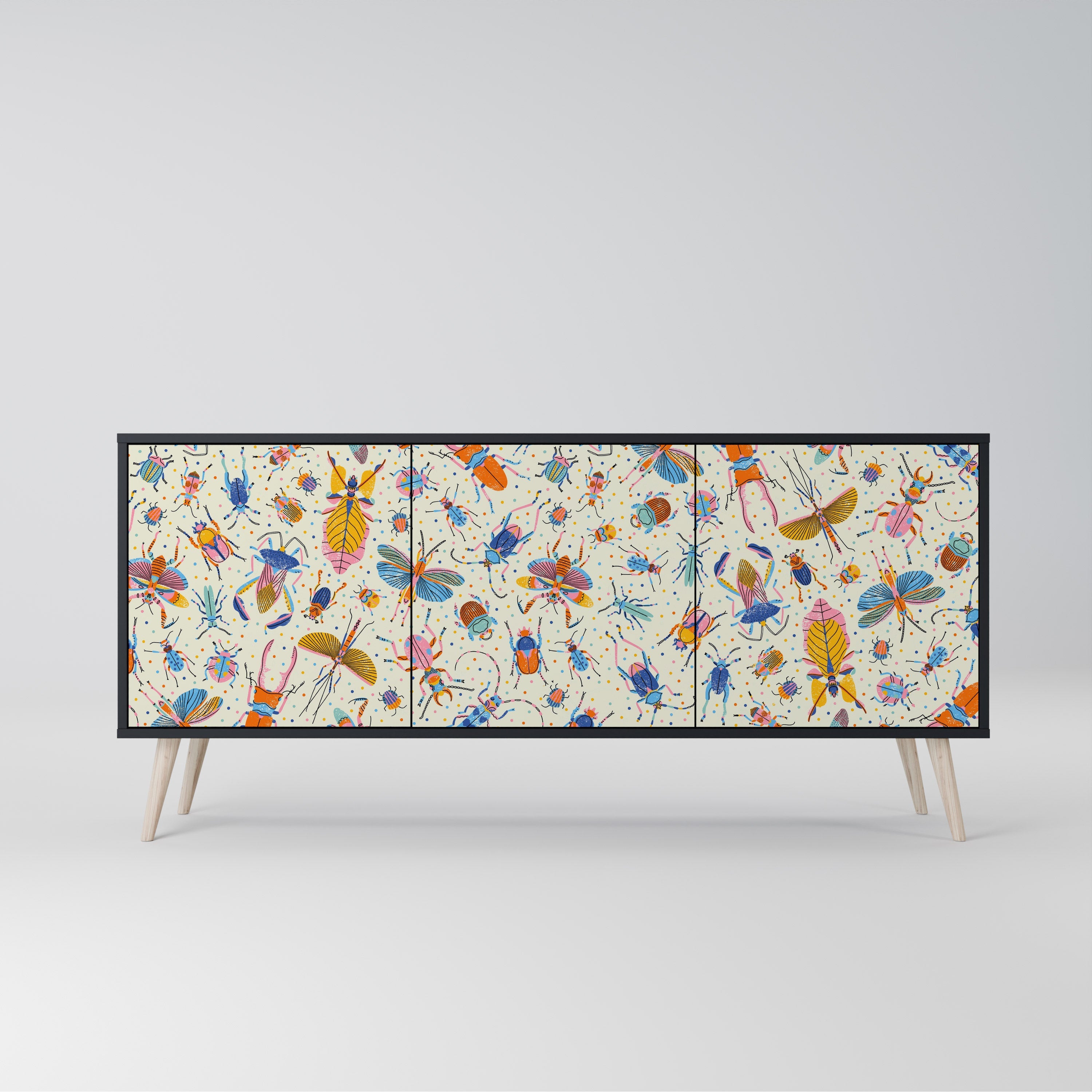 COLORFUL INSECTS Aparador de 3 Portas em Acabamento Preto