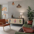 MYTHOLOGICAL CREATURES Aparador de 3 Portas em Acabamento Preto