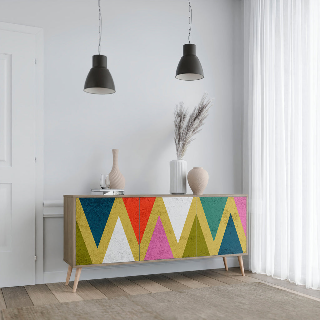 COLORFUL TRIANGLES Aparador de 3 Portas em Efeito Carvalho