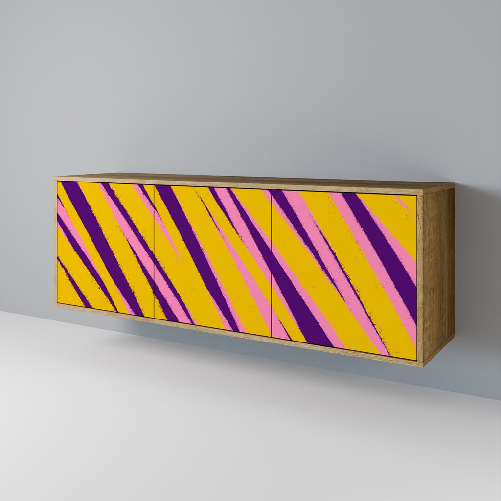 DREAMS COME TRUE 3-Door Sideboard in Oak Effect