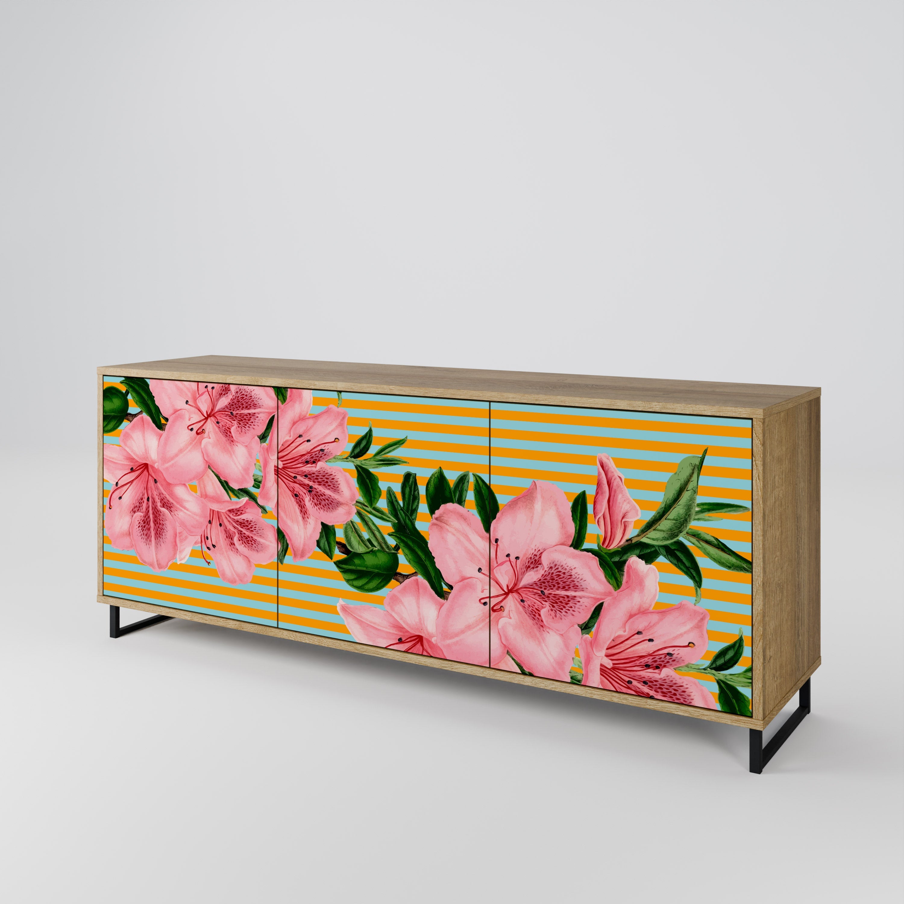 FRAGILE BEAUTY 3-Door Sideboard in Oak Effect