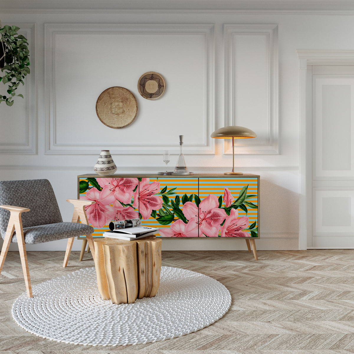 FRAGILE BEAUTY 3-Door Sideboard
