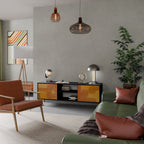 STRENGTHENING RELATION Móvel de TV com 2 Portas em Acabamento Preto