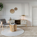 PIECES OF TOMORROW 2-Door TV Stand in Oak Effect