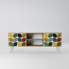 WEIGHTLESS HOURS 2-Door TV Stand in Oak Effect