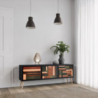 FIGURES OF NATURE Móvel de TV com 3 Portas em Acabamento Preto