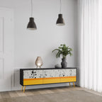 DYED BY ORANGE Móvel de TV com 3 Portas em Acabamento Preto