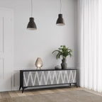 SOLID ZIG ZAG Móvel de TV com 3 Portas em Acabamento Preto