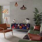 FESTIVE PLEASURES Móvel de TV com 3 Portas em Acabamento Preto