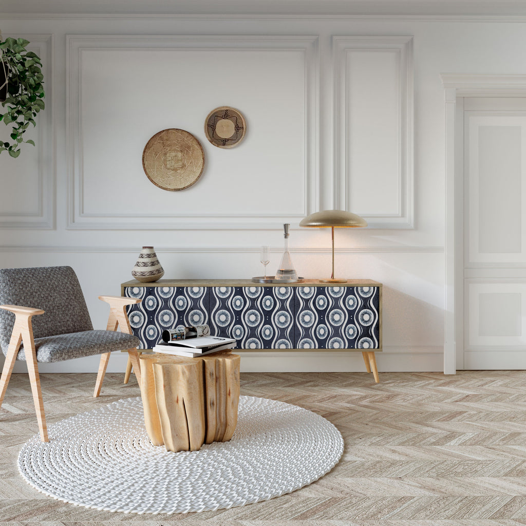 GRAPHITE EYES 3-Door TV Stand in Oak Effect