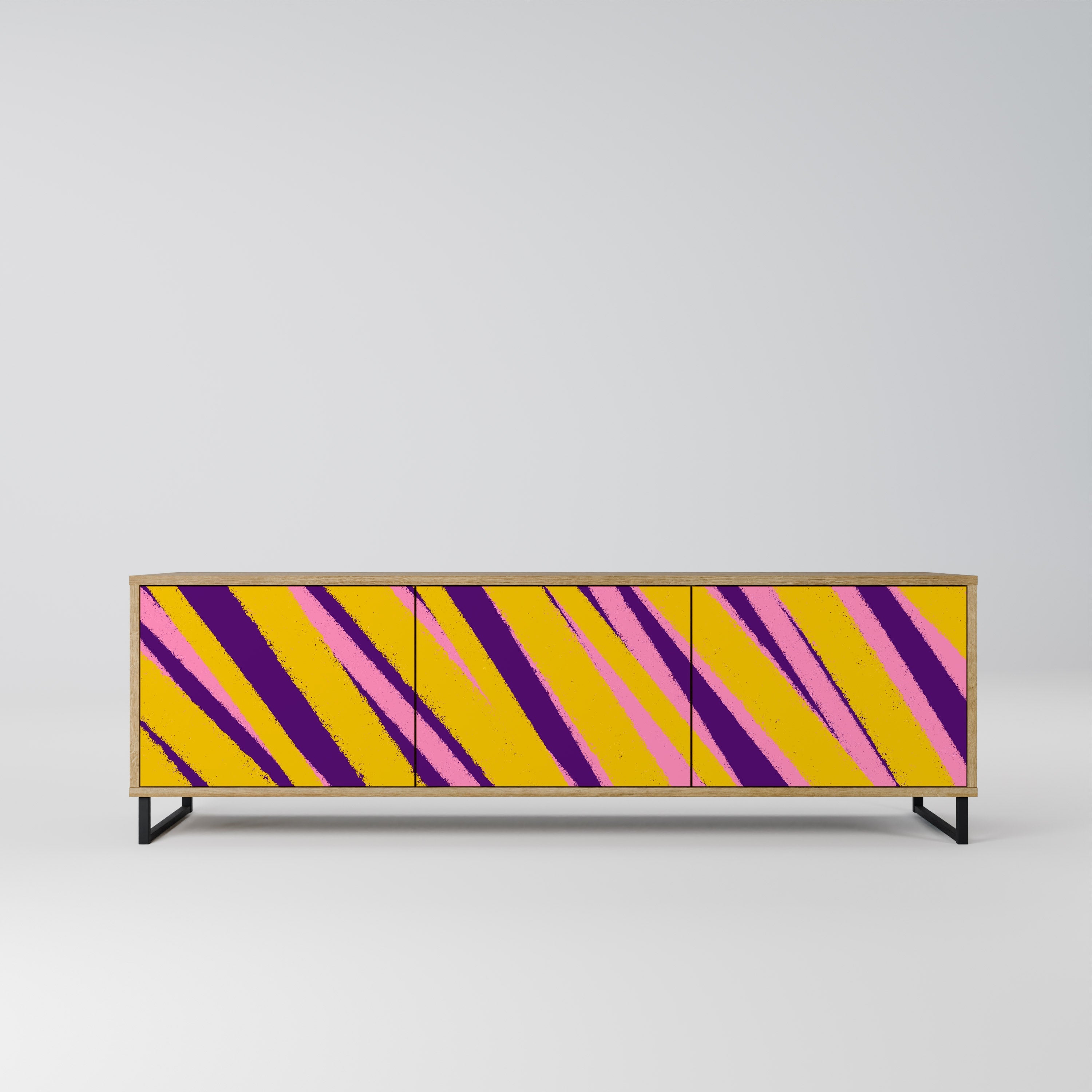 DREAMS COME TRUE 3-Door TV Stand in Oak Effect