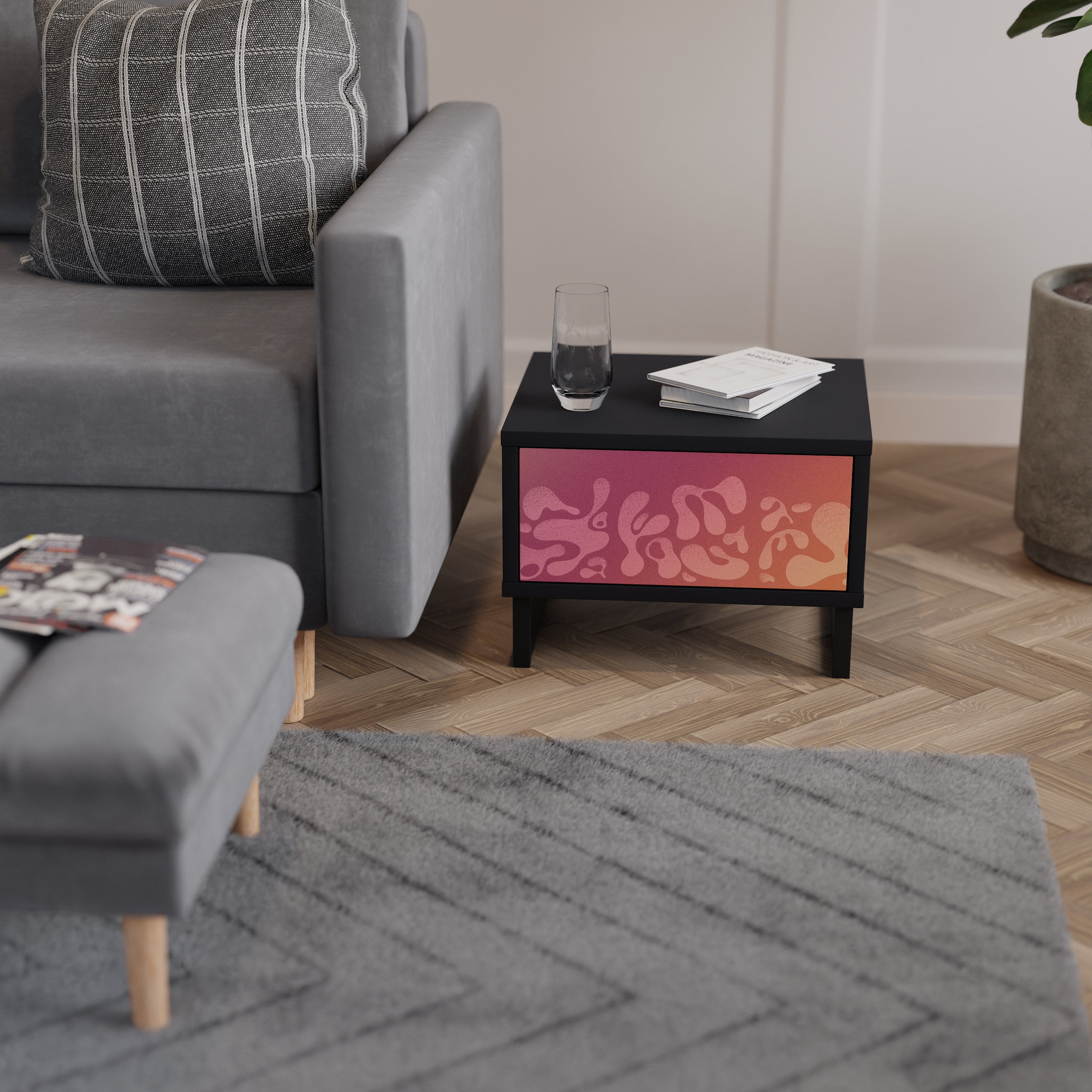 IRREGULAR PINK Mesa de Cabeceira em Acabamento Preto