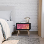 IRREGULAR PINK Mesa de Cabeceira em Acabamento Preto