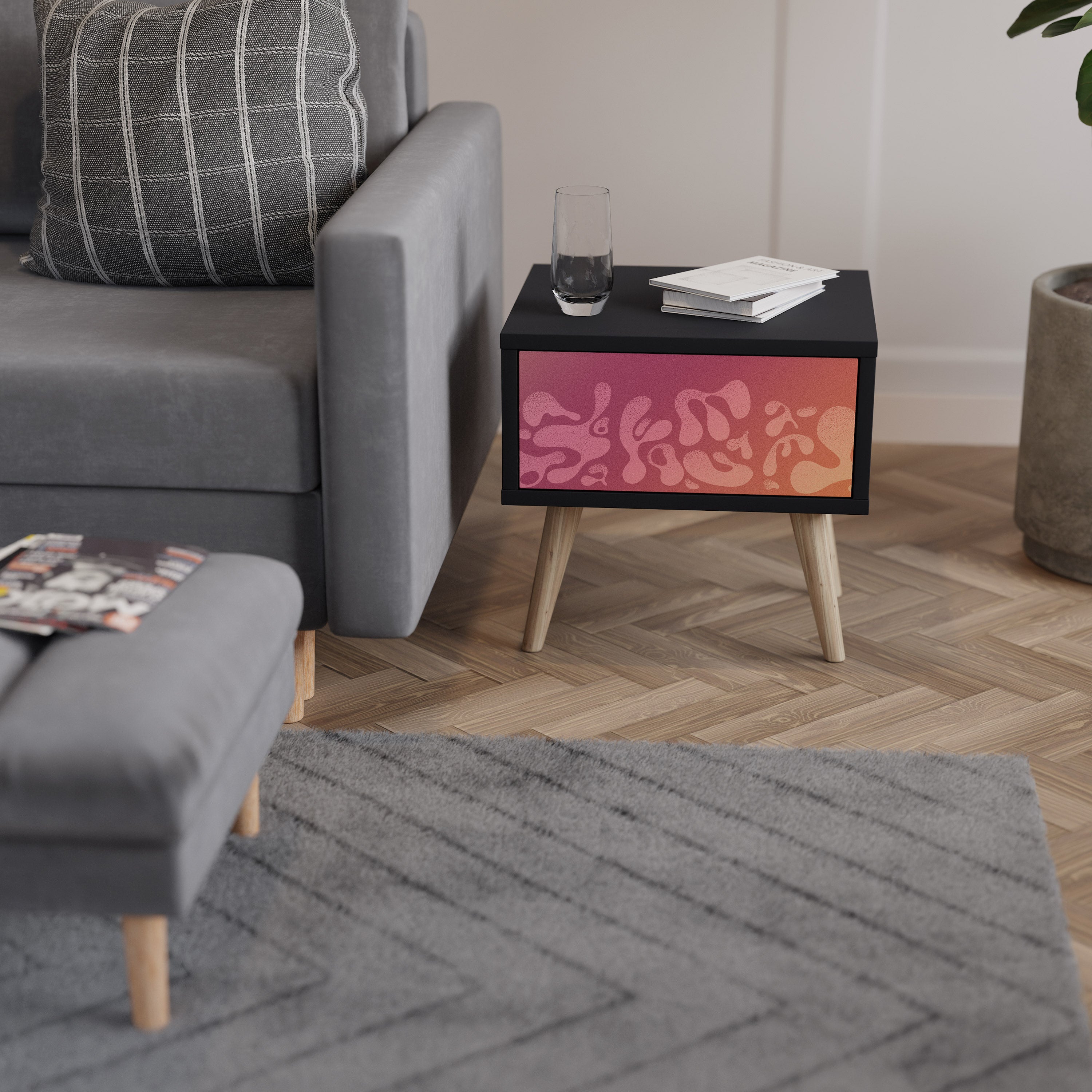 IRREGULAR PINK Mesa de Cabeceira em Acabamento Preto