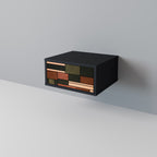 FIGURES OF NATURE Mesa de Cabeceira em Acabamento Preto