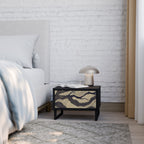 UNIFIED FRAGMENTS Mesa de Cabeceira em Acabamento Preto