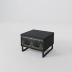 ROYAL ORDINARINESS Mesa de Cabeceira em Acabamento Preto