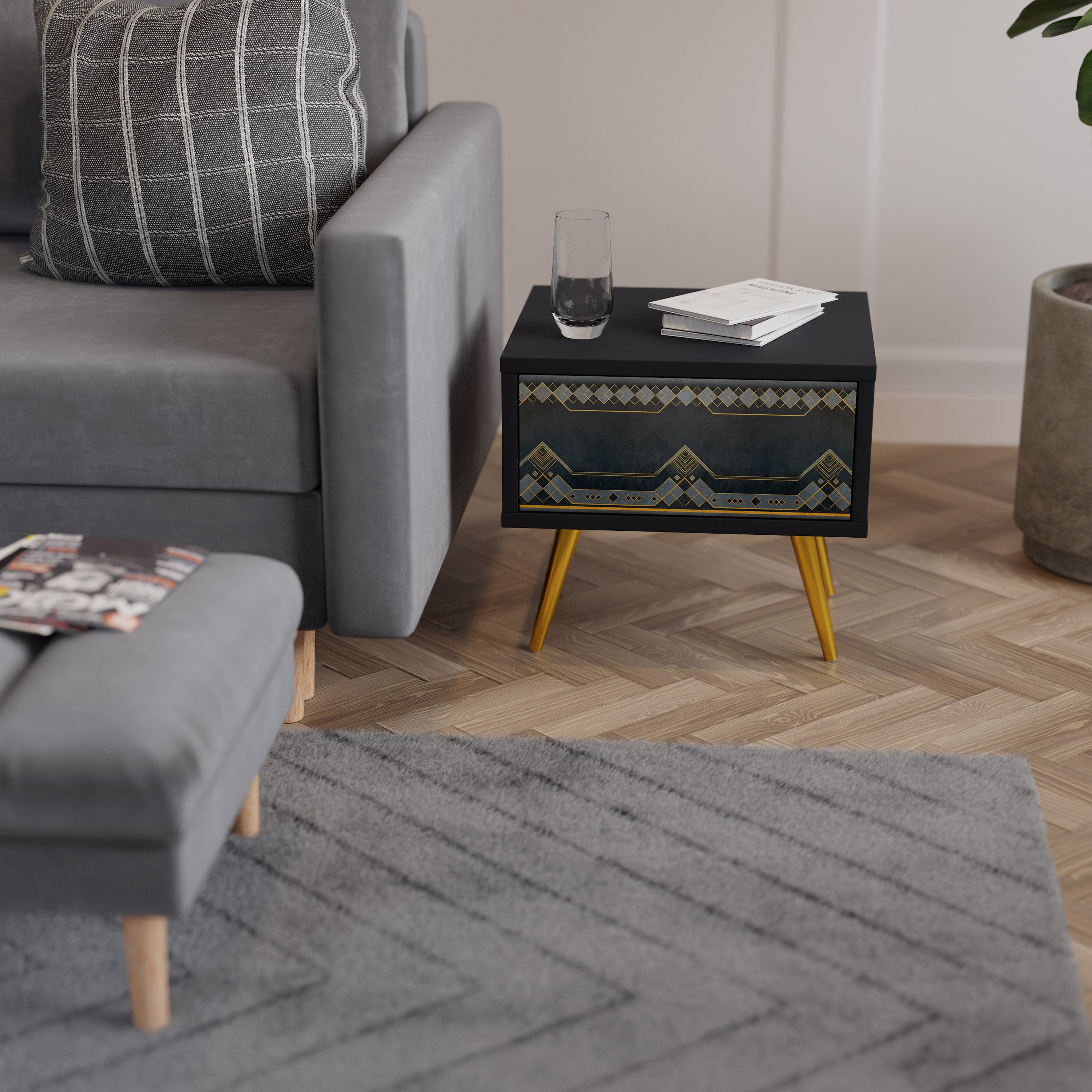 ROYAL ORDINARINESS Mesa de Cabeceira em Acabamento Preto