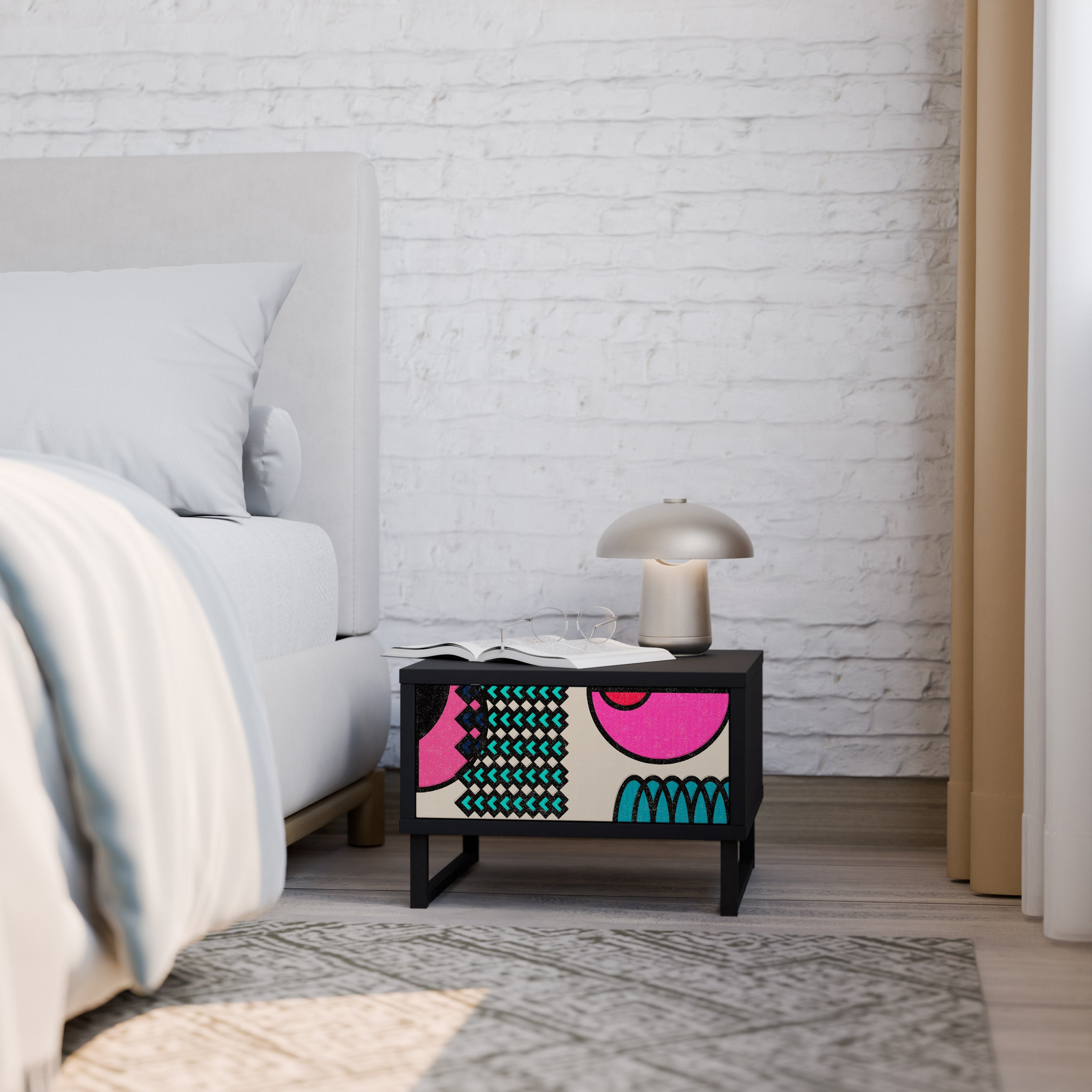 GEOMETRIC RHAPSODY Mesa de Cabeceira em Acabamento Preto