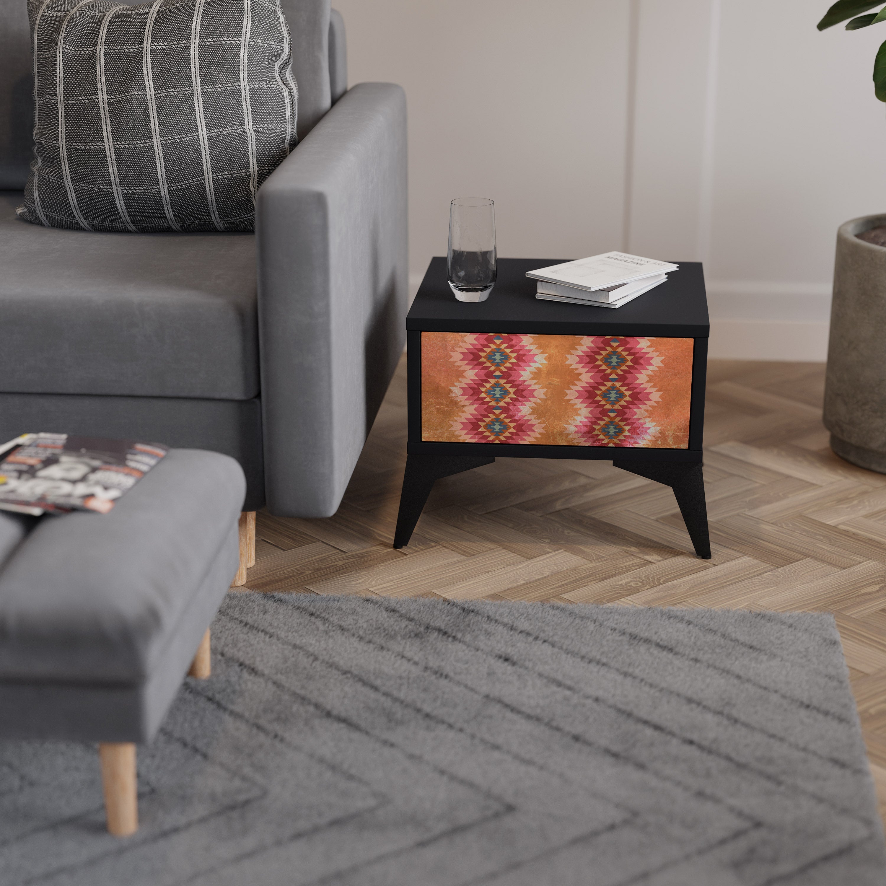 INDIAN FOLK Mesa de Cabeceira em Acabamento Preto