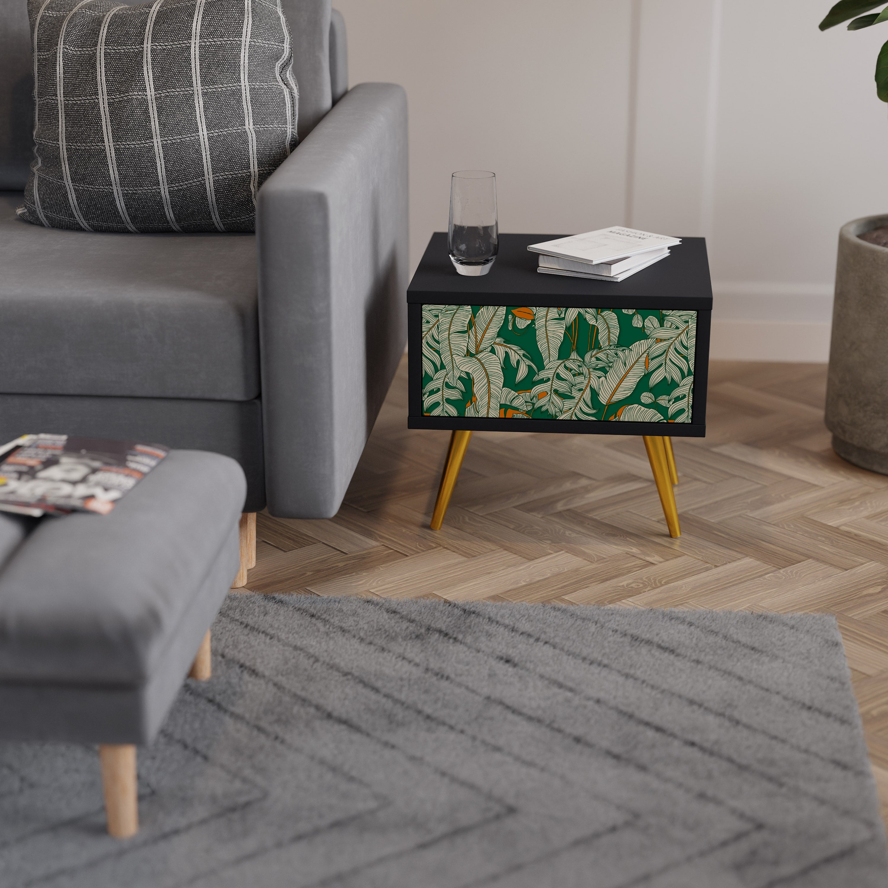 VERDANT PLEASURES Mesa de Cabeceira em Acabamento Preto