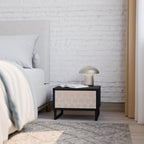 LEAVES ON BEIGE Mesa de Cabeceira em Acabamento Preto