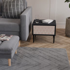 LEAVES ON BEIGE Mesa de Cabeceira em Acabamento Preto