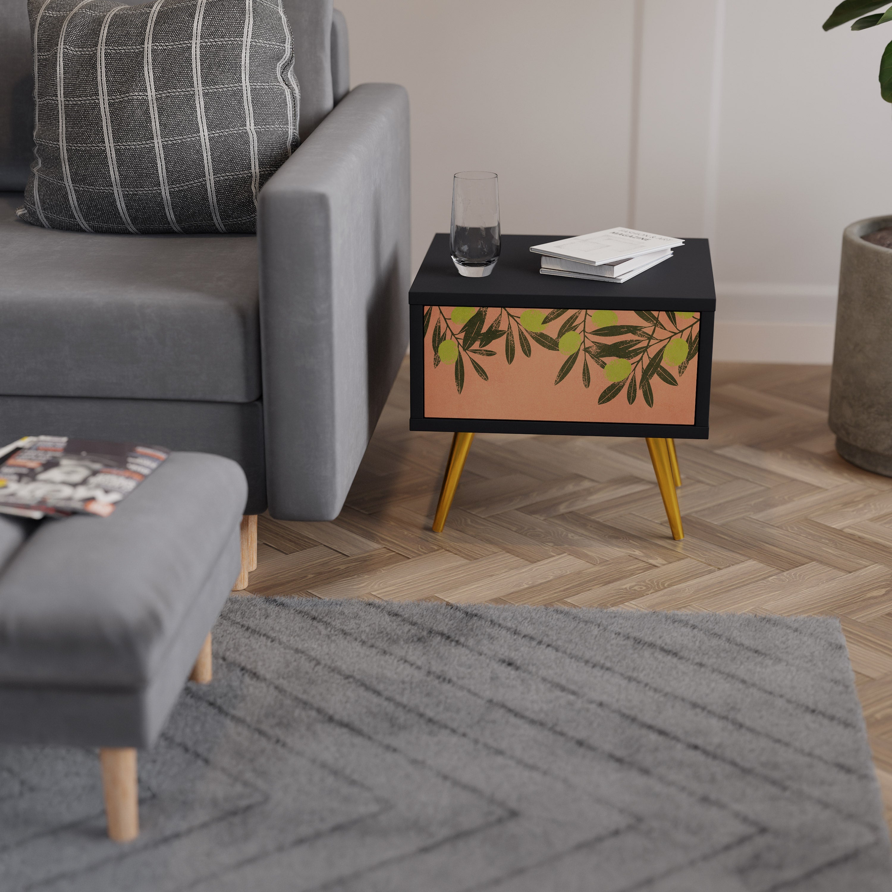 JUICY OLIVES Mesa de Cabeceira em Acabamento Preto