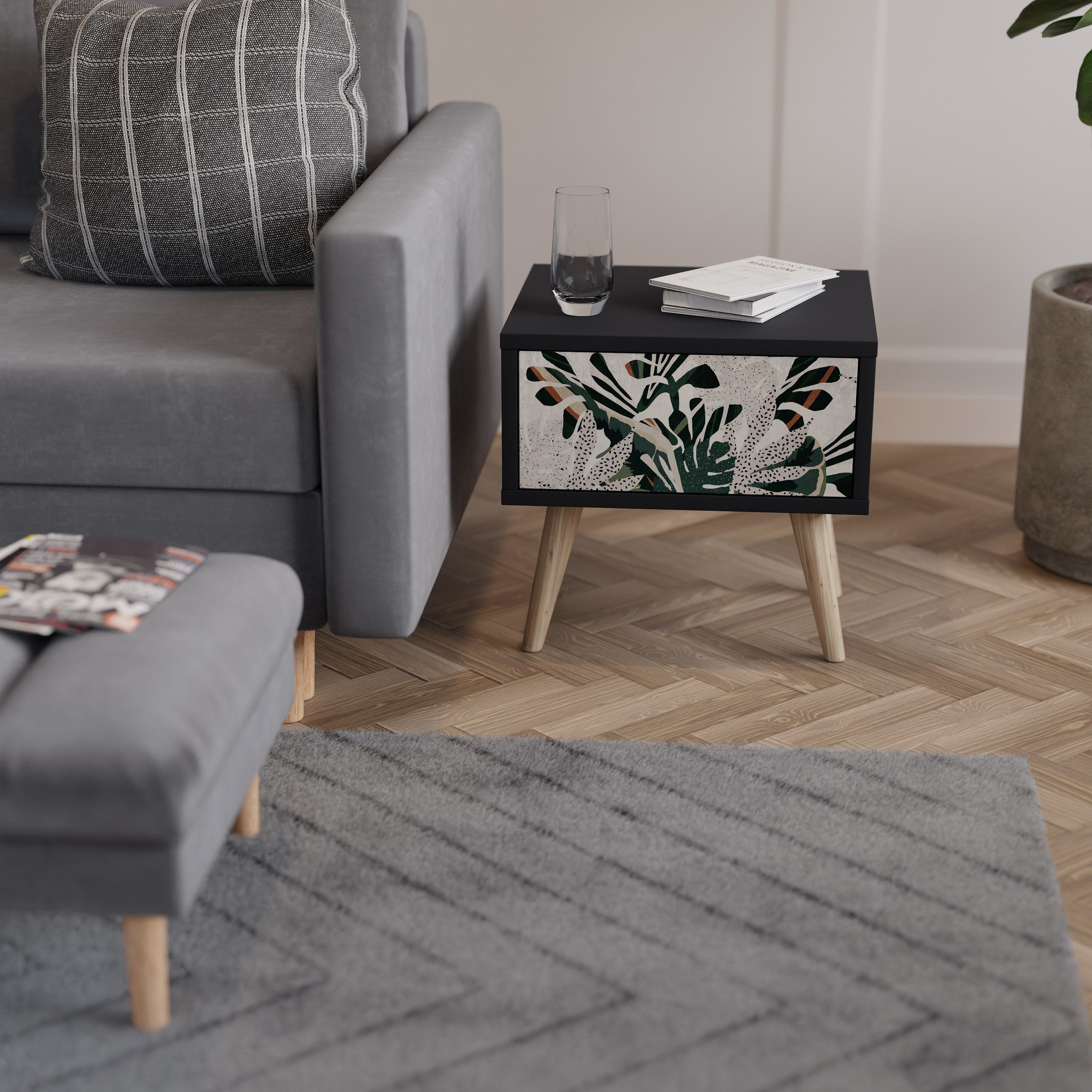 VERDURE FORMATION Mesa de Cabeceira em Acabamento Preto