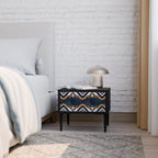 ARTFUL GEOMETRY Mesa de Cabeceira em Acabamento Preto