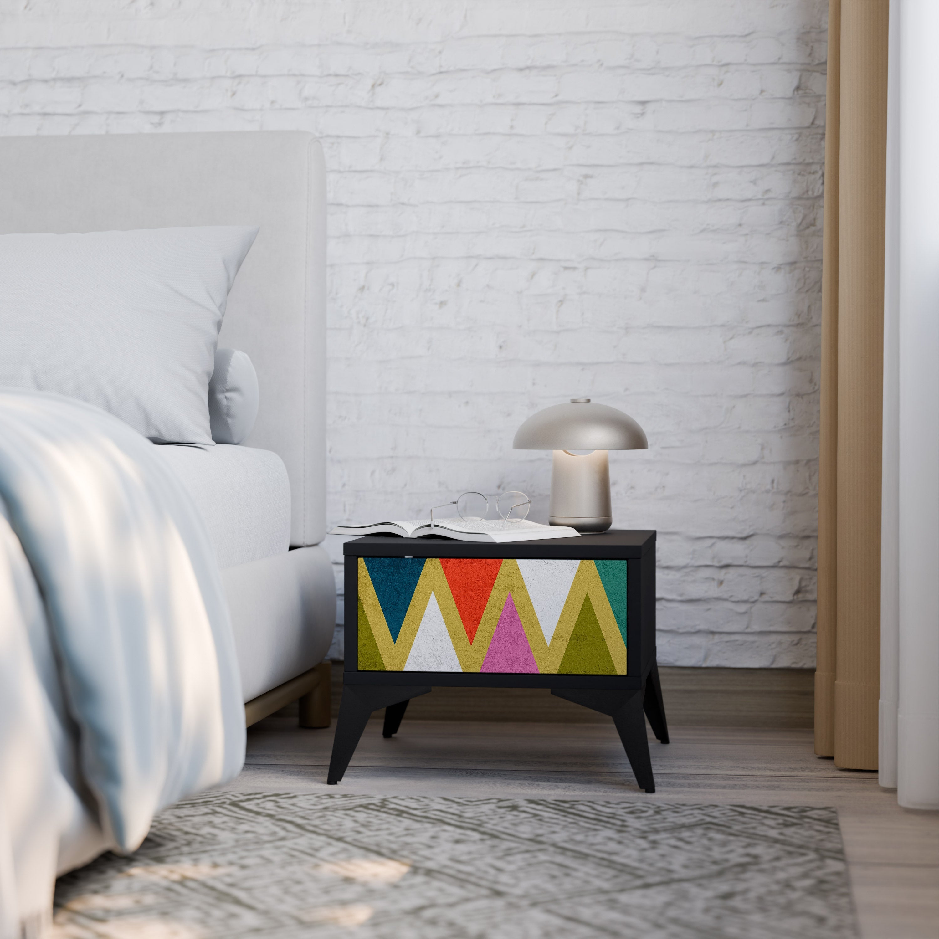COLORFUL TRIANGLES Mesa de Cabeceira em Acabamento Preto