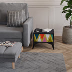 COLORFUL TRIANGLES Mesa de Cabeceira em Acabamento Preto