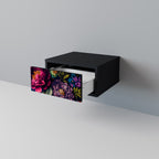 BLOOMING ELEGANCE Mesa de Cabeceira em Acabamento Preto