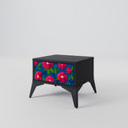 SPRING THOUGHTS Mesa de Cabeceira em Acabamento Preto