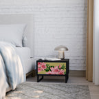 FRAGILE BEAUTY Mesa de Cabeceira em Acabamento Preto