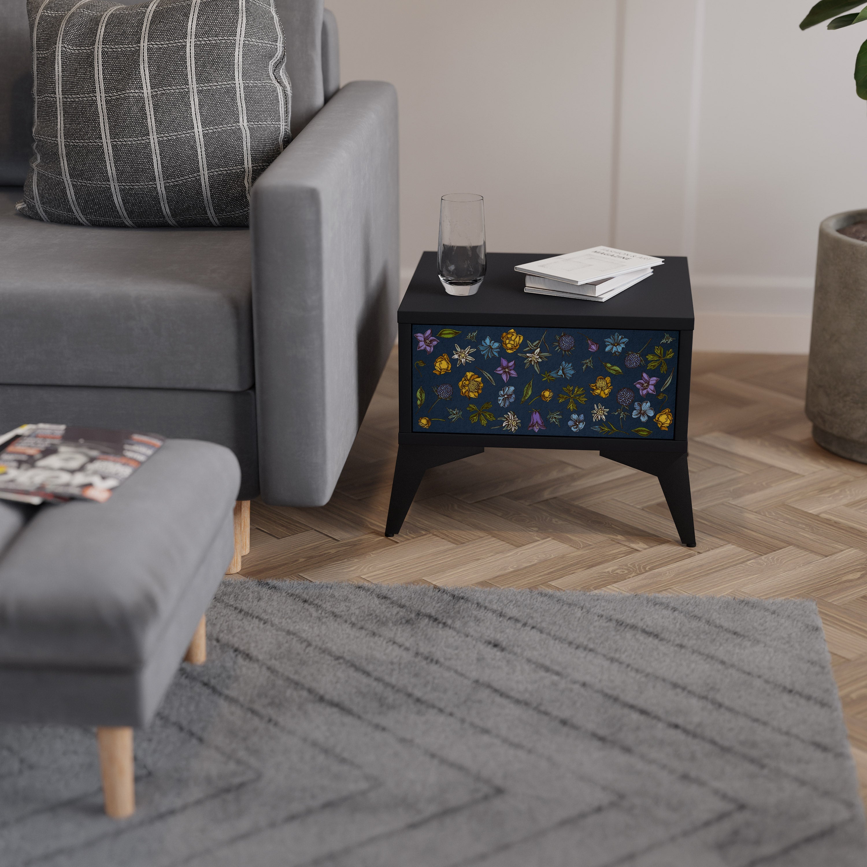 FLOWERS ON NAVY BLUE Mesa de Cabeceira em Acabamento Preto