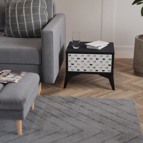 CATS COMPILATION Mesa de Cabeceira em Acabamento Preto