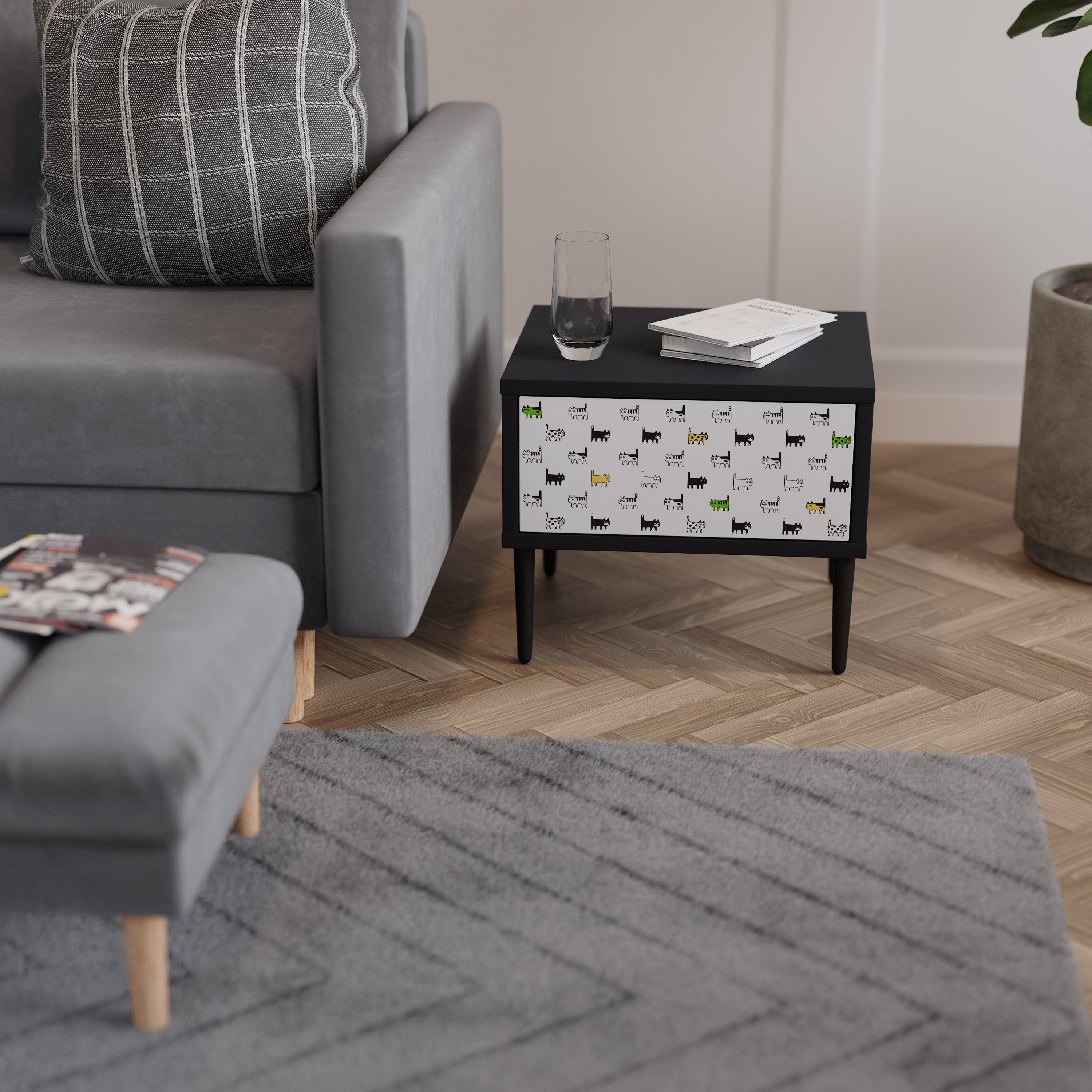 CATS COMPILATION Mesa de Cabeceira em Acabamento Preto