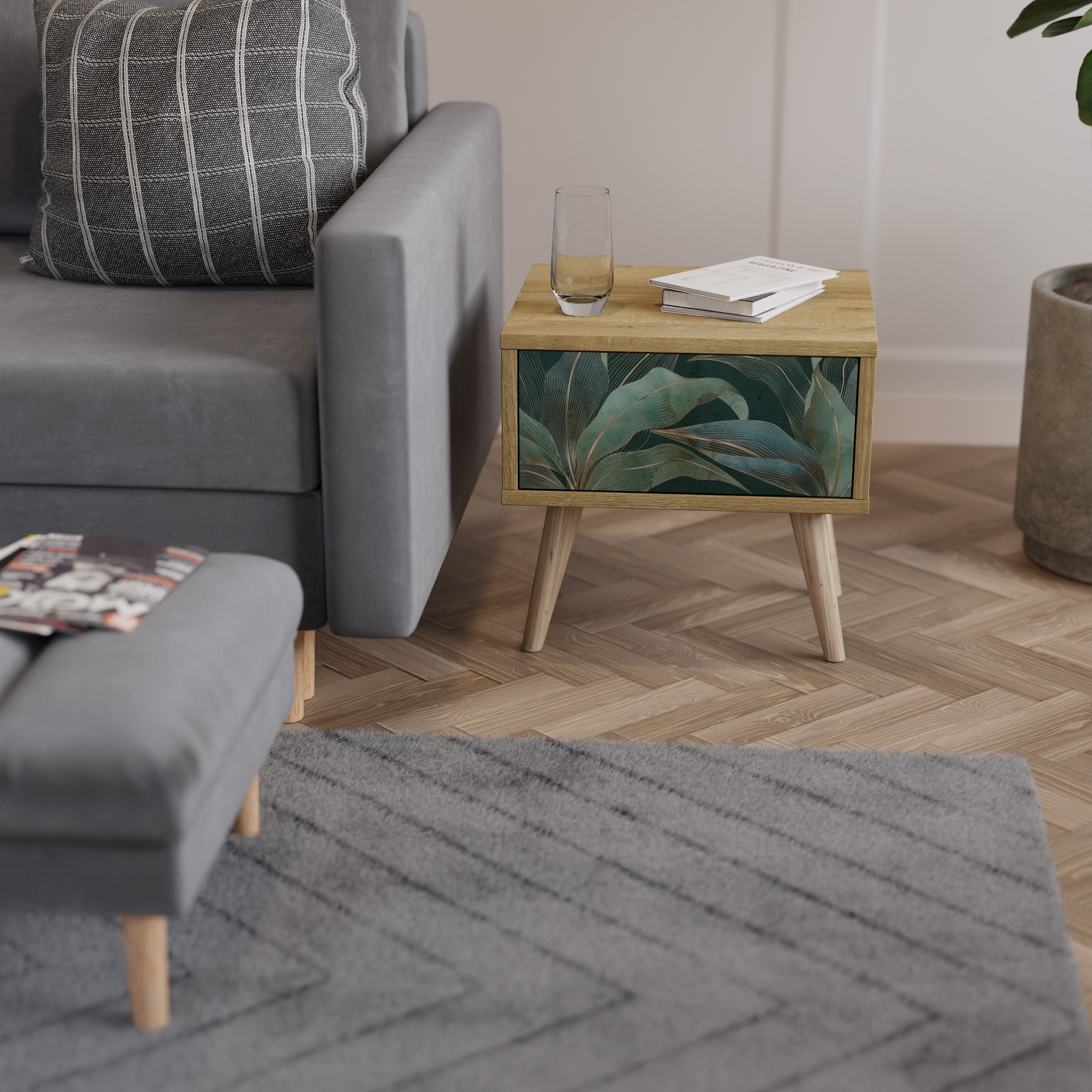 ROYAL GREEN Nightstand