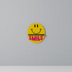 KEEP SMILING Prateleira Oval Decorativa em Acabamento Preto