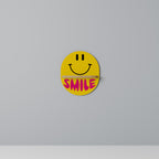 KEEP SMILING Prateleira Oval Decorativa em Efeito Carvalho
