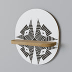 MONOCHROME NEXUS Prateleira Oval Decorativa em Efeito Carvalho